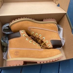 Size 6 kids Timberlands Wheat Boots